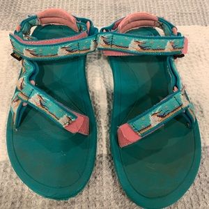 Kids size 2 Teva unicorn water shoes. Gently used